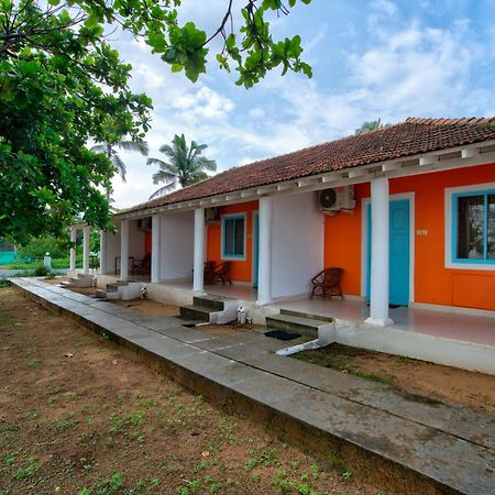 Papilio Beach Front Cottages-Tbv Baga Esterno foto