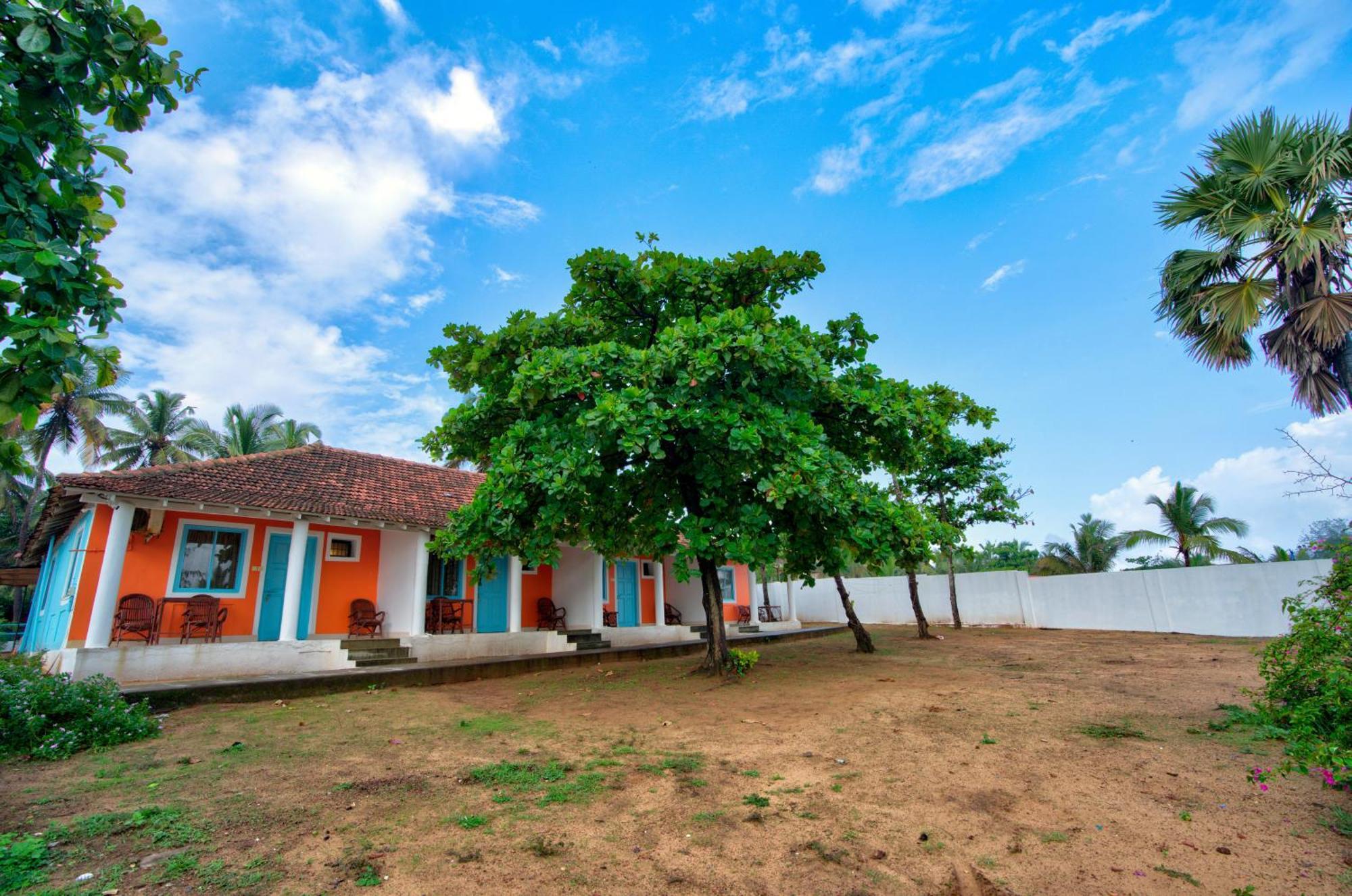 Papilio Beach Front Cottages-Tbv Baga Esterno foto