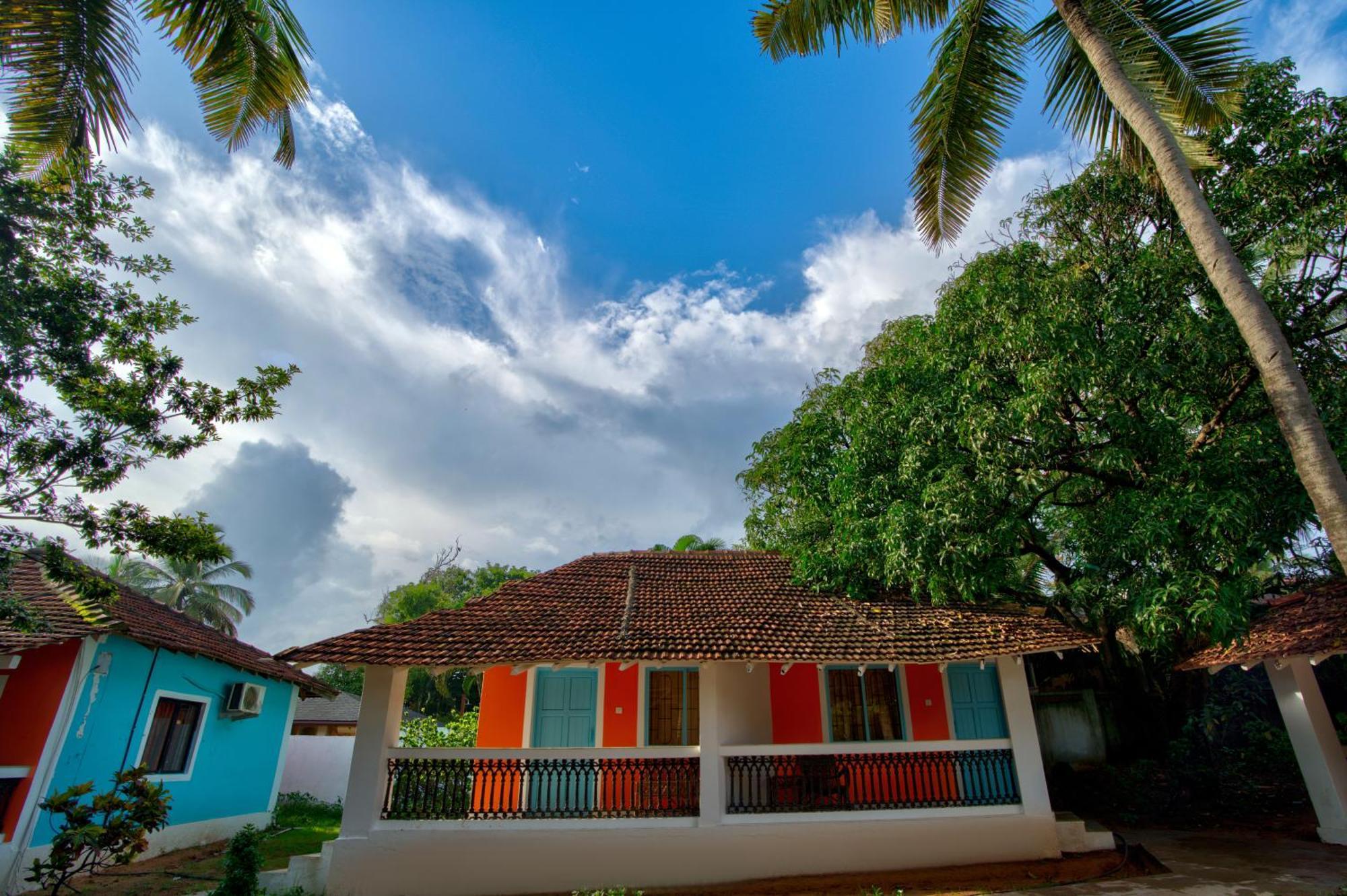 Papilio Beach Front Cottages-Tbv Baga Esterno foto