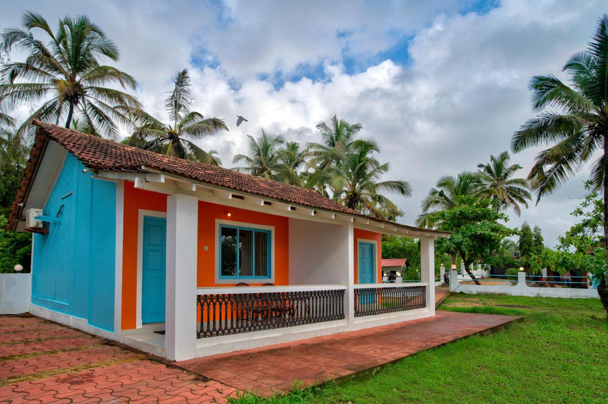 Papilio Beach Front Cottages-Tbv Baga Esterno foto