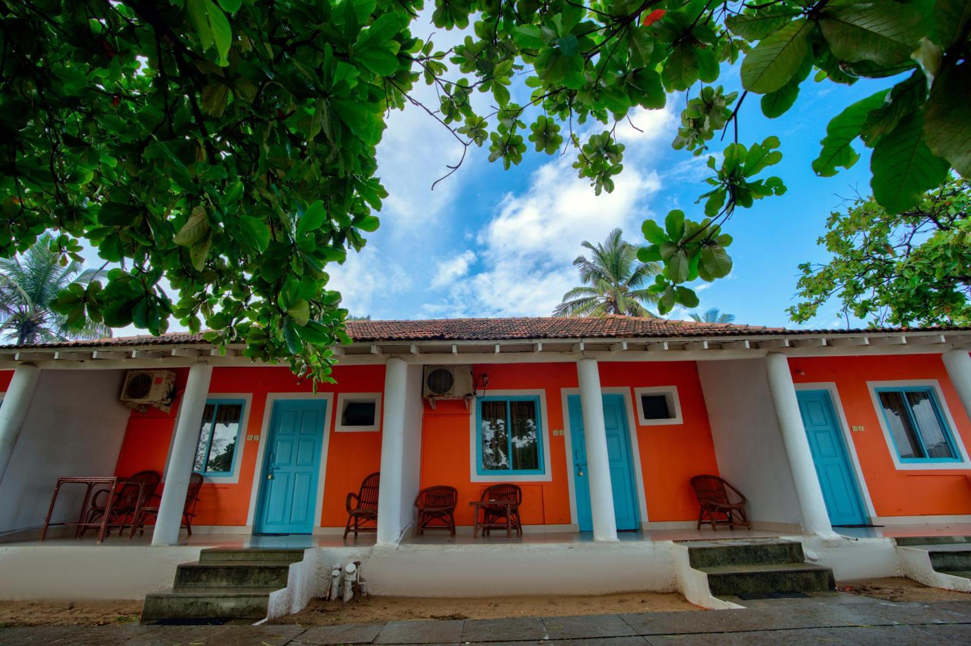 Papilio Beach Front Cottages-Tbv Baga Esterno foto