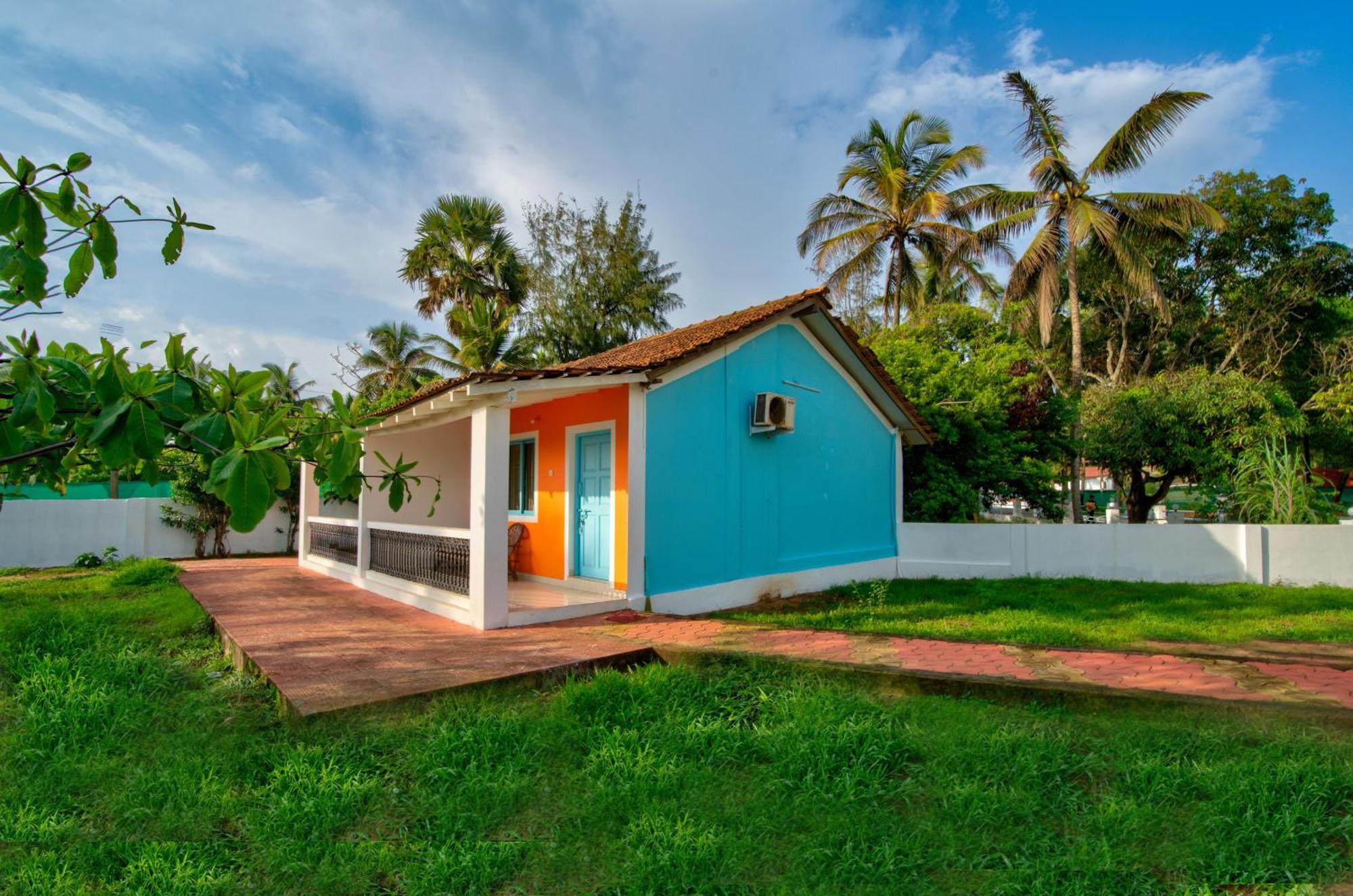 Papilio Beach Front Cottages-Tbv Baga Esterno foto